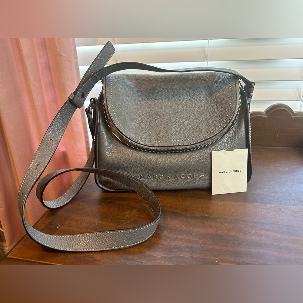 Marc Jacob’s Heather Gray Hobo Crossbody Zipper Flap New NWOT Large